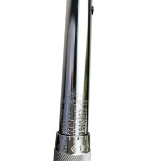 1/2" Drive Adjustable Torque Wrench 10–210Nm Click Type Ratchet Wrench with Storage Case — image 3